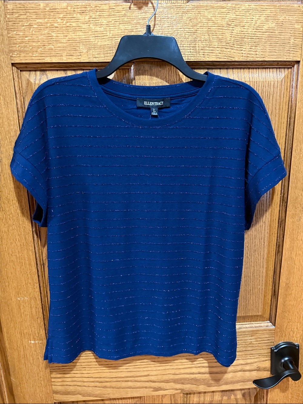 Ellen Tracy Navy Short Sleeve Crewneck Top. New with tags